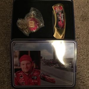 Dale Jr set